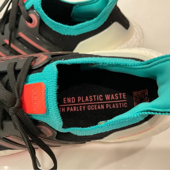 Adidas Women’s Ultraboost 22 Running Shoe in Black/Turbo/Mint Rush - Picture 14 of 15